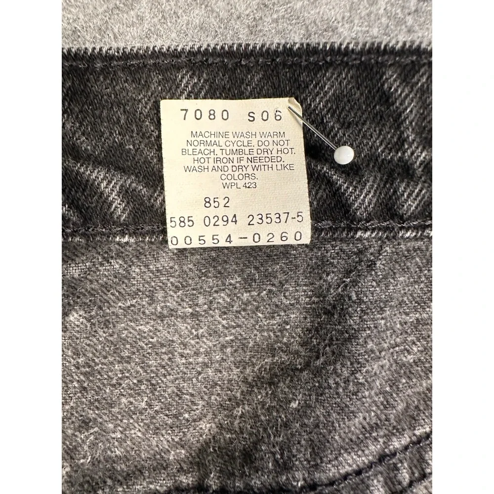 Vintage Levis 560 Men 36/32 Faded Black Loose Fit Straight Leg Jeans Made in USA